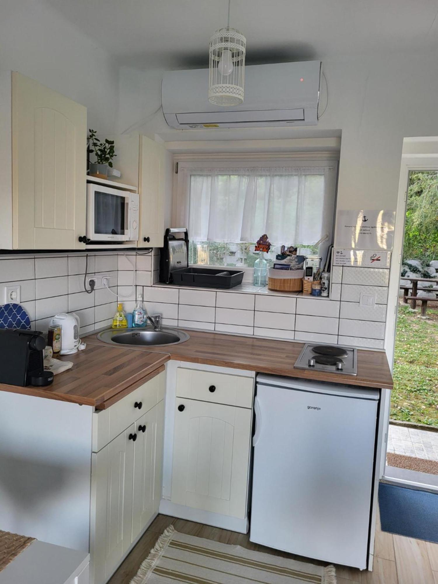 Kismano Apartman Орфю Экстерьер фото